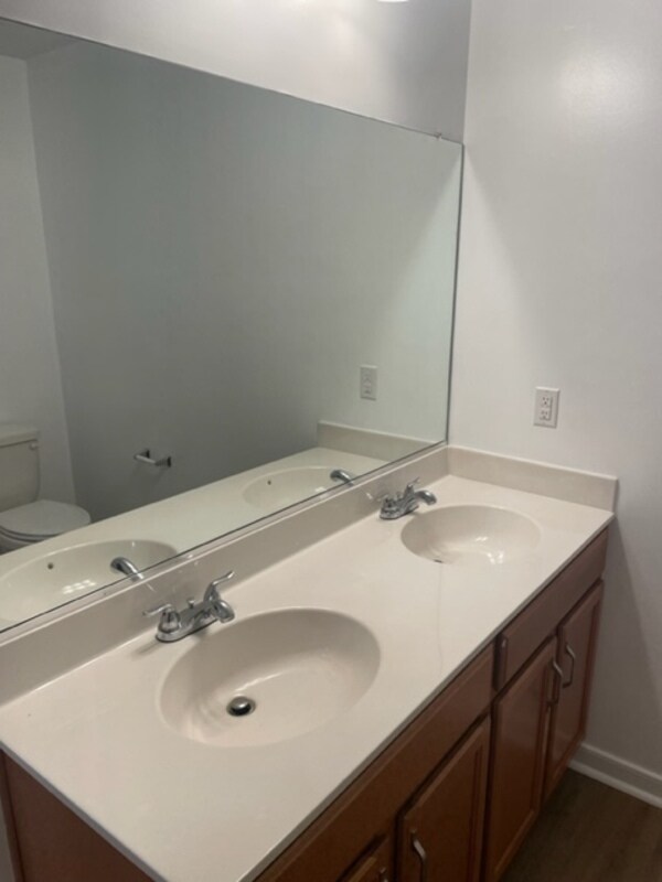 Building Photo - 1701 3rd Ave