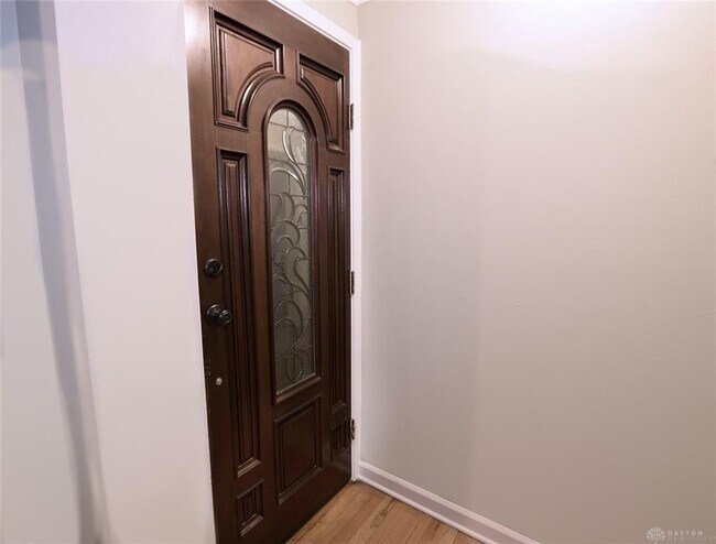 Foto del edificio - 121 E Schantz Ave