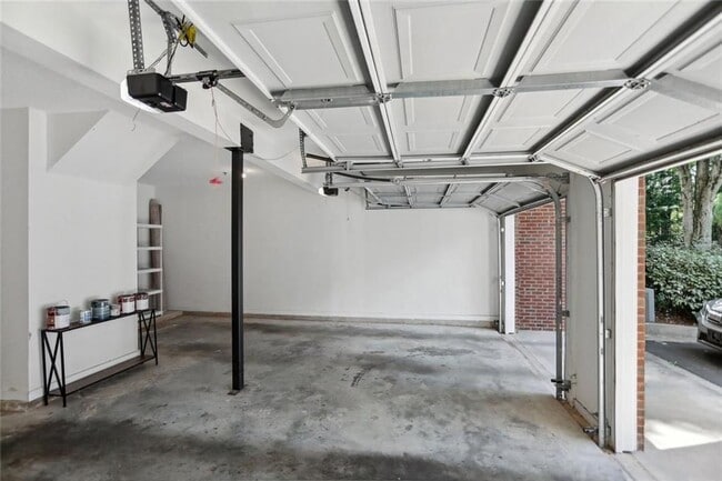 Foto del edificio - 206 Spring Heights Ln