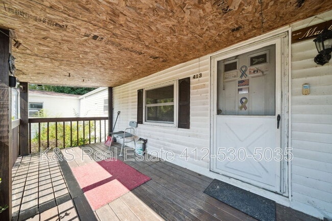 Building Photo - 413 Main St