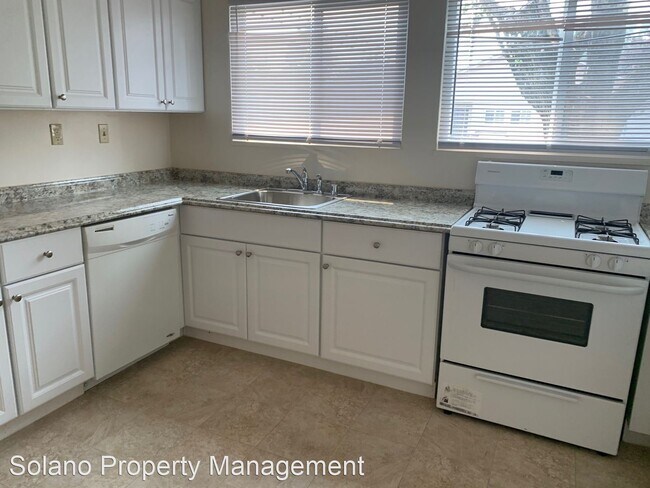 Building Photo - 3 br, 2 bath House - 348 Grape