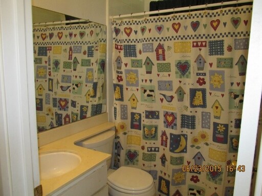 Building Photo - 1611 Peacock Blvd