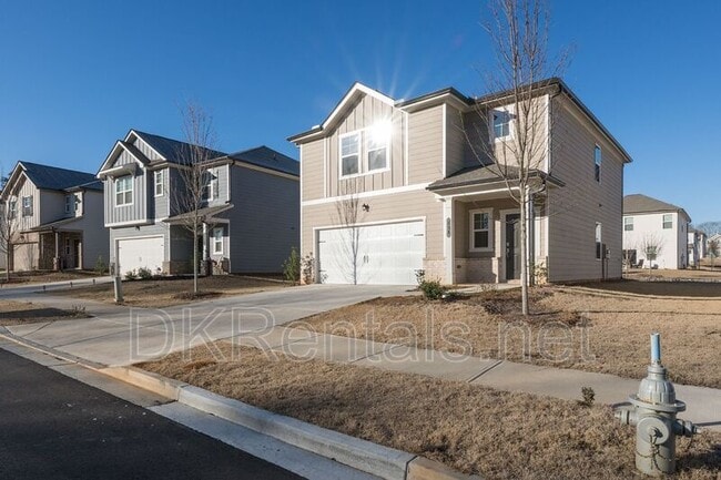 Photo - 724 Warm Rays Wy House