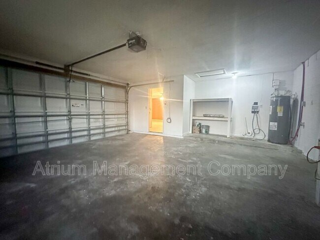 Foto del edificio - 584 Fordham Ave