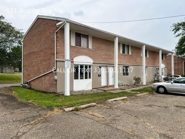 Primary Photo - Two bedroom one bathroom townhouse for ren...