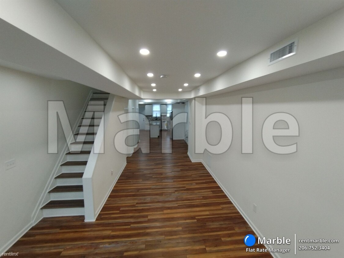 Primary Photo - 3 br, 2.5 bath Townhome - 3725 Reisterstow...
