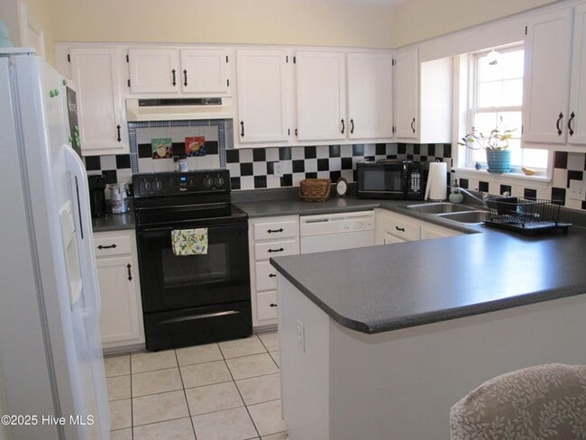 Foto del edificio - Charming 2 Bedroom Home