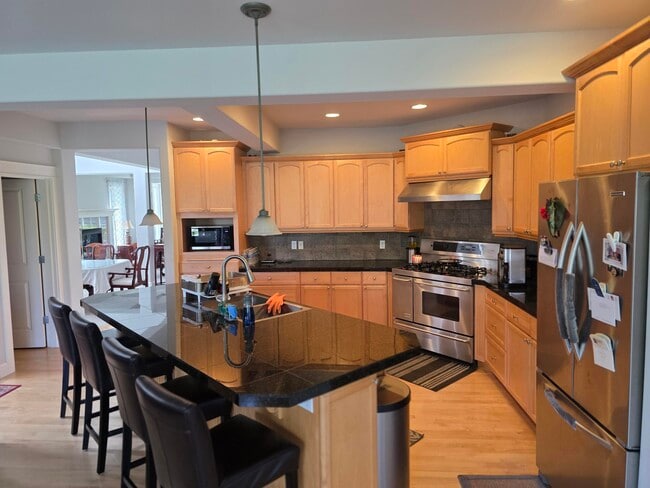 Photo - 540 Wilderness Peak Dr NW (Issaquah, WA) House