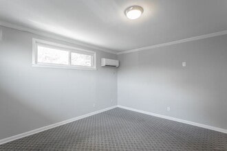 Building Photo - 719 Mcgowan Rd