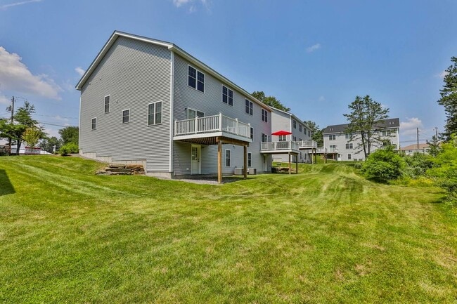 Building Photo - 7 Horizon Dr
