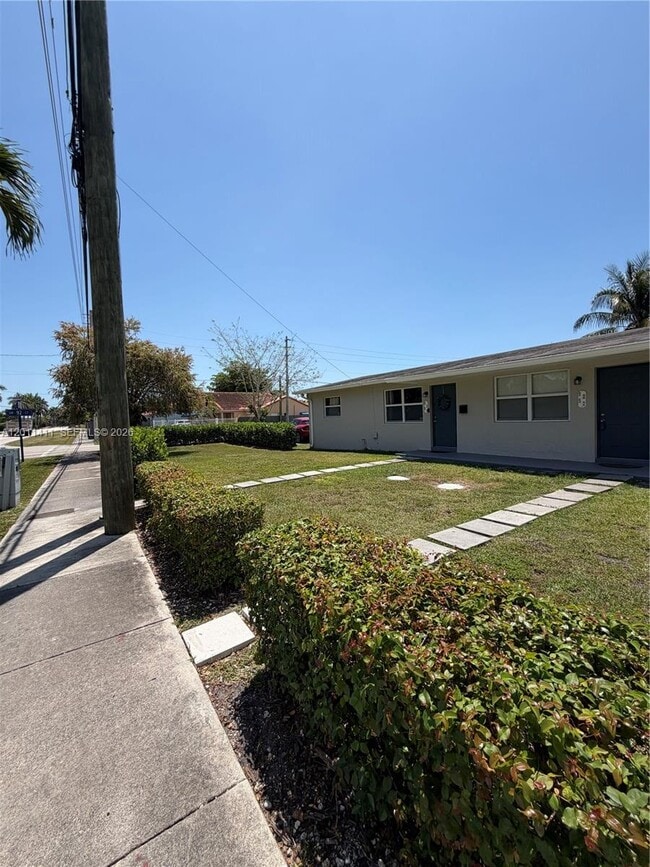 Building Photo - 9250 SW 168th St