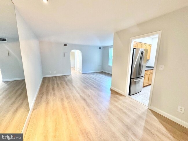 Photo - 22 S Old Glebe Rd Apartment