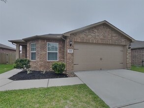 Building Photo - 328 Summer Horse Dr