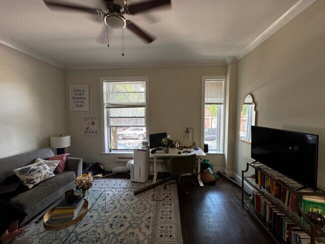 Foto del edificio - 2909 N Mildred Ave