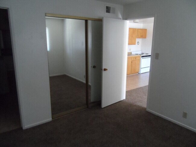 Foto del edificio - Affordable 1 Bedroom Condo in Central Las Vegas
