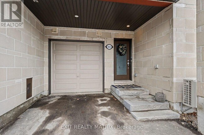 Photo du bâtiment - 800 CAP DIAMANT WAY