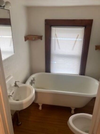 Foto del edificio - 802 Harding Ave