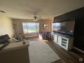 Building Photo - 277 W Deodar Ln