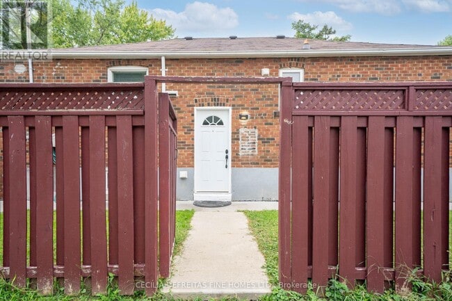 Building Photo - 12 Boyd Ave