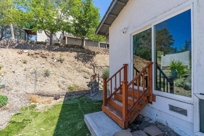 Building Photo - Copperopolis 3 Bd. / 2 Ba. Lake Access Fur...