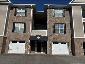 Building Photo - 210 Fountainhead Ln