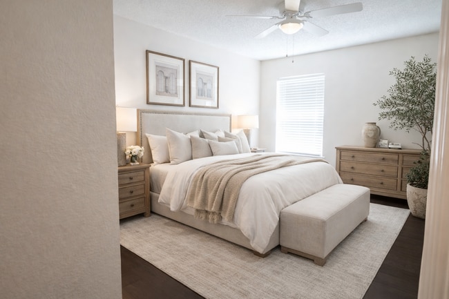 Photo - Beautiful Remodeled 2/1 Condo x Rent @ Villa Medici close to Theme Parks!