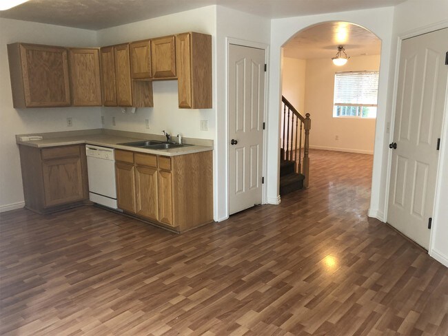 Photo - 377 E Newsome Park Ln Townhome