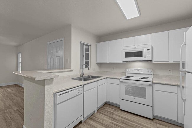 Building Photo - Table Rock