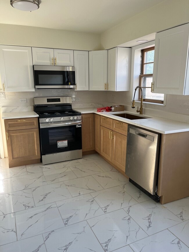 Photo - 1712 35th Ave Apartment