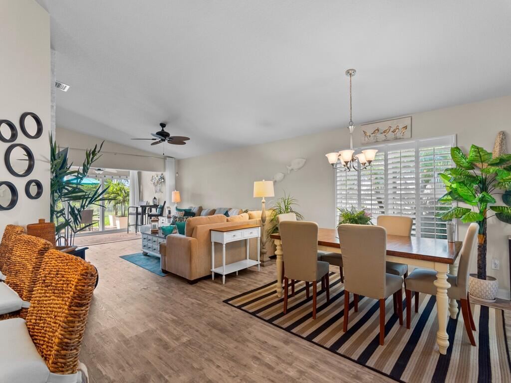 Foto principal - 5395 Dominica St