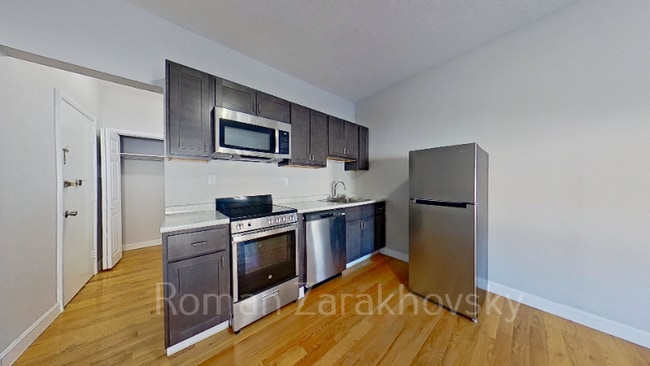 Foto del edificio - 1124 Commonwealth Ave