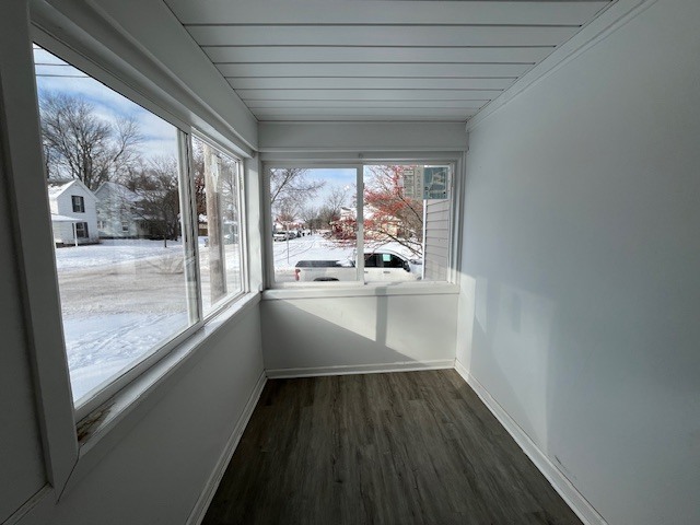 Building Photo - 934 W Garfield Ave