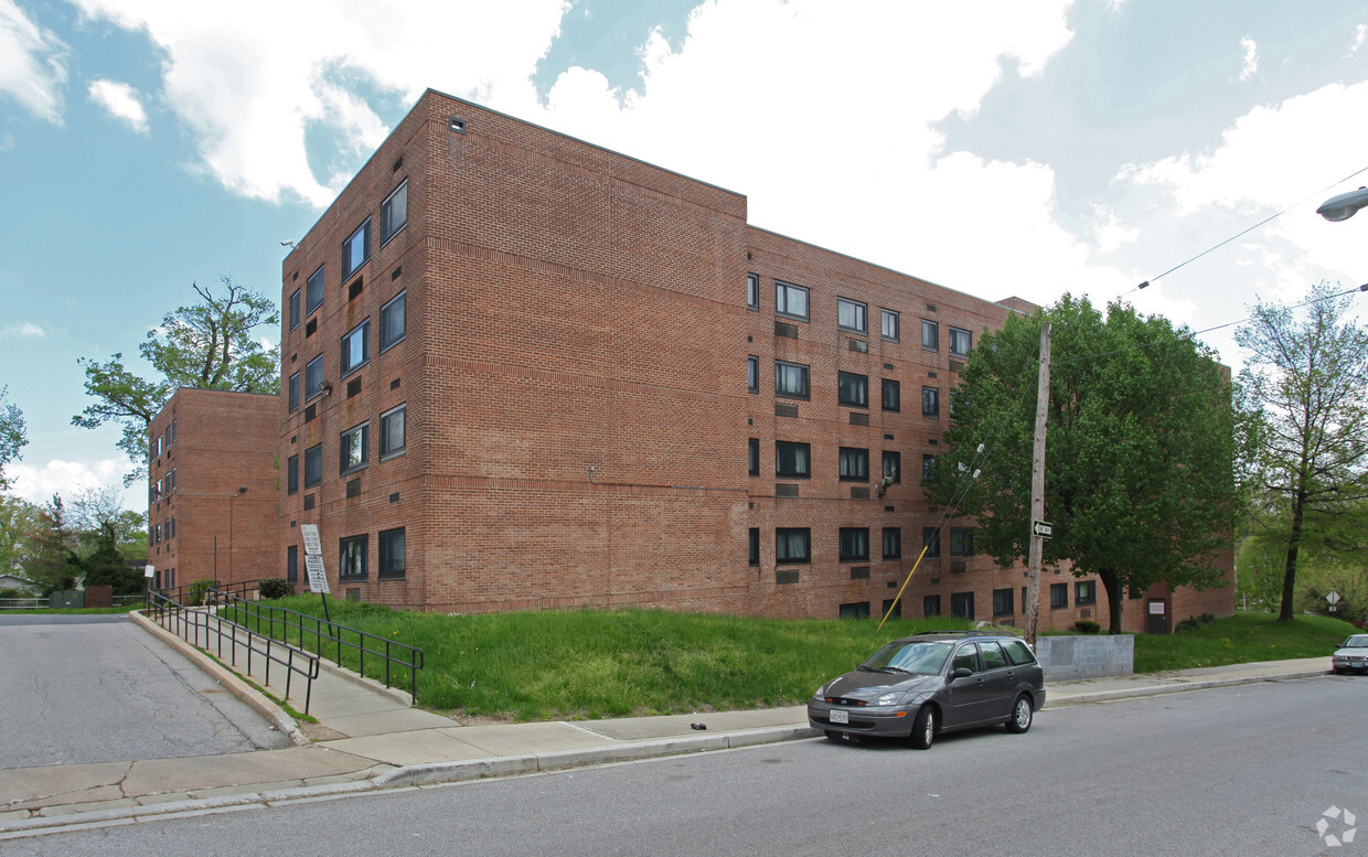 Building Photo - Ellerslie Apartments