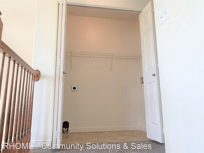 Building Photo - 3 br, 2.5 bath House - 2498 W Mont Sur Drive