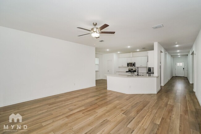 Foto del edificio - 3300 Layla Creek Dr
