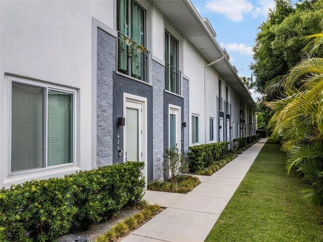 Foto del edificio - 430 W Swoope Ave
