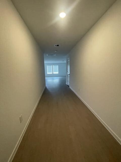 Foto del edificio - 275 Lisa Marie Dr