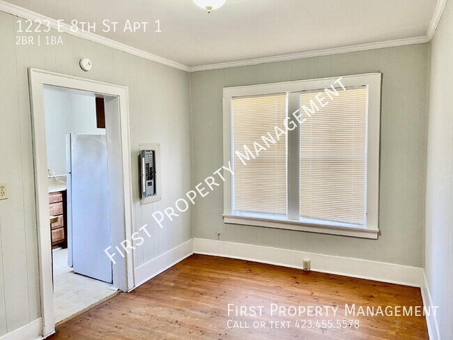 Foto del edificio - 1223 E 8th St