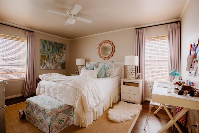 Foto del edificio - 6139 Sugar Hill Dr