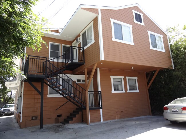 Foto del edificio - 1149 W 37th Pl