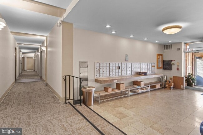 Photo - 1931 N Cleveland St Apartment