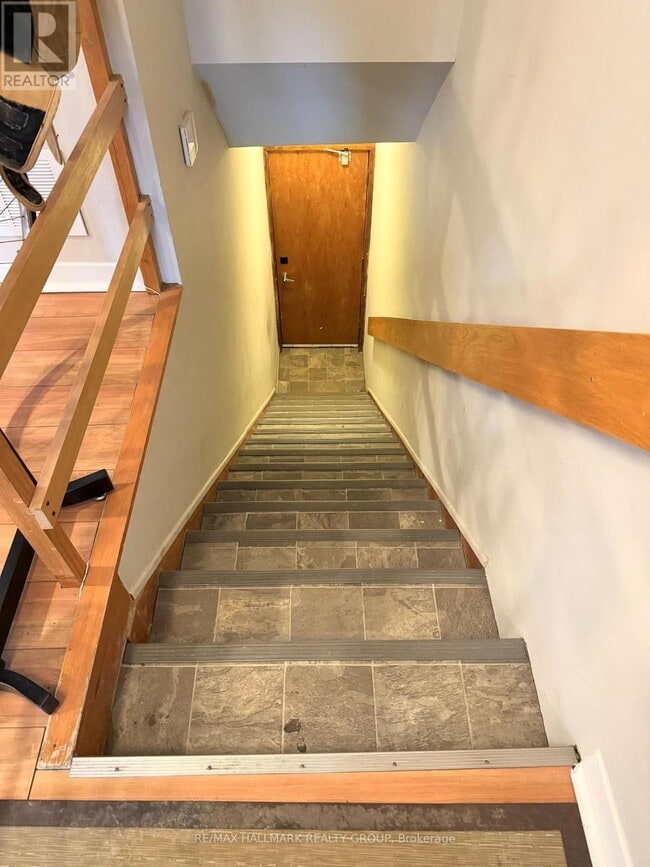 Building Photo - 150 Florence St