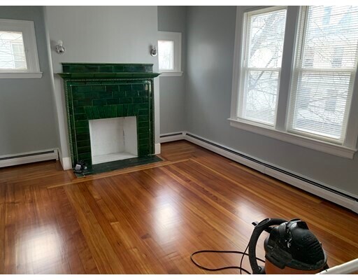 Building Photo - 108 Bloomfield St