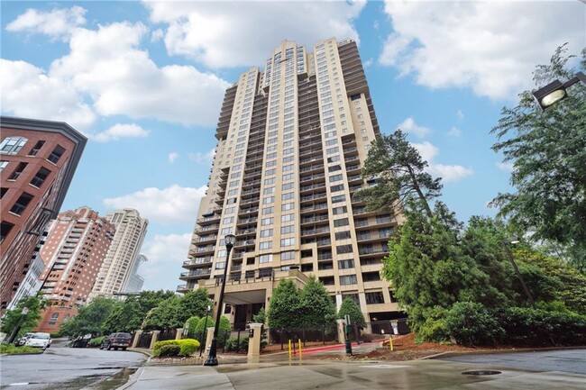 Foto del edificio - 3481 Lakeside Dr NE