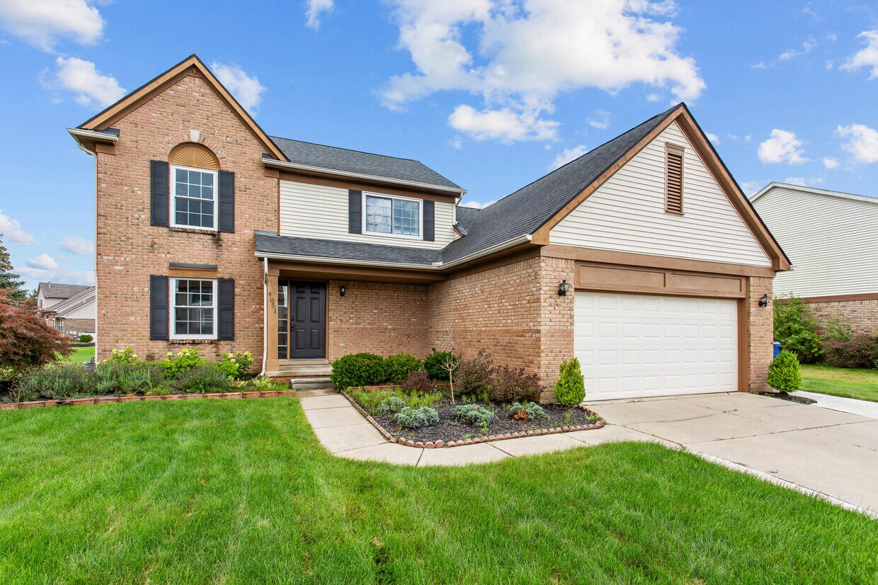Foto principal - 4051 Sarah Ann Dr