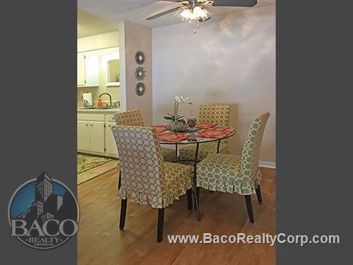 Foto del edificio - 306 Sutters Mill Ln