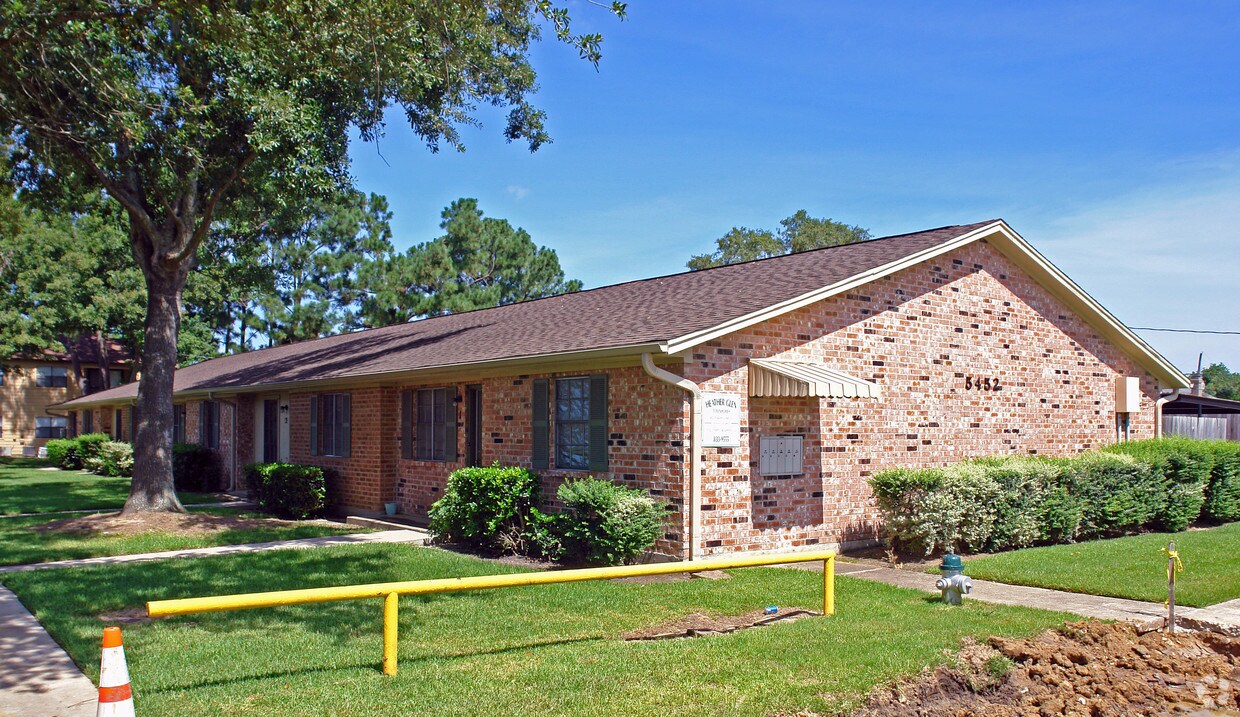 Foto principal - Heather Glen Townhomes
