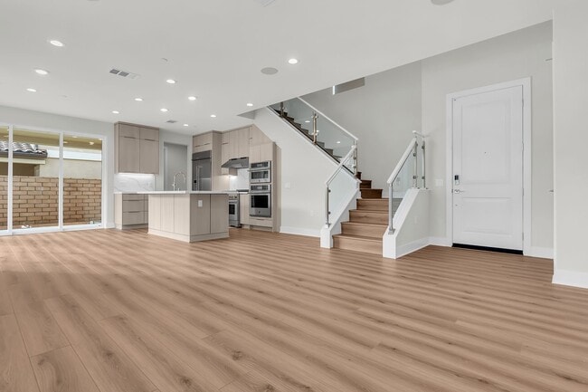 Photo - 720 Olivier Dr House