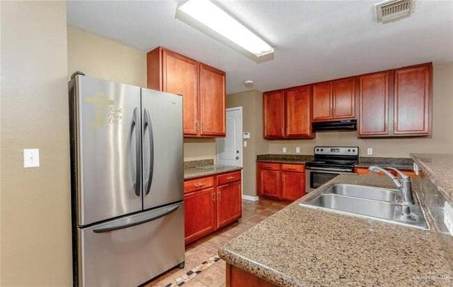 Building Photo - 12 Beatrice Ave