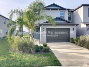Building Photo - 734 Royal Empress Dr